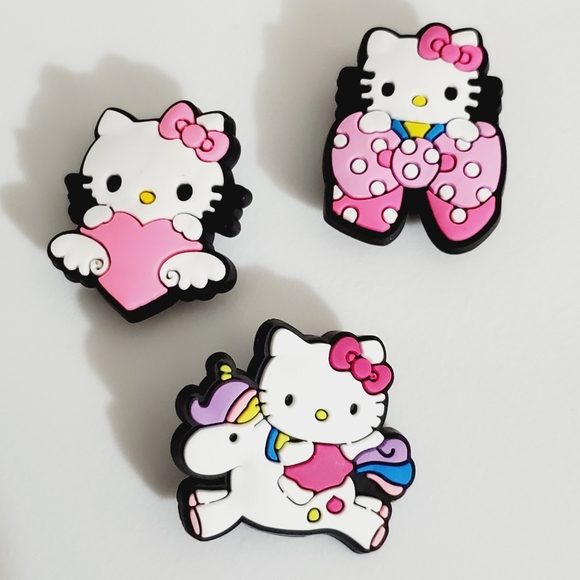 Hello Kitty Shoes Crocs Hello Kitty Jibbitz Shoe Charms Set Of 3